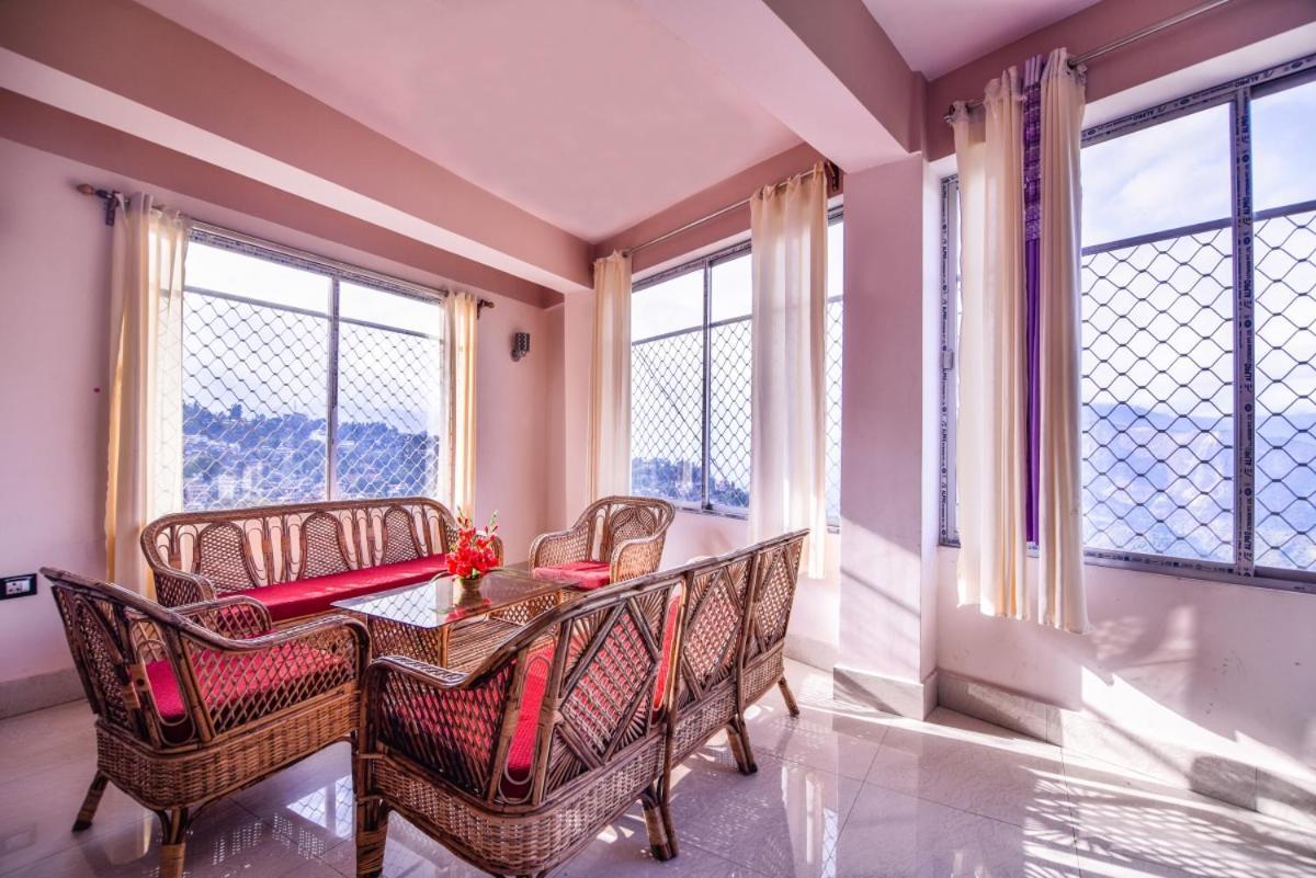 Hotel Aashiyana Калімпонґ Екстер'єр фото